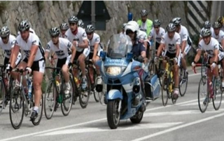 giro d'italia e polizia di stato