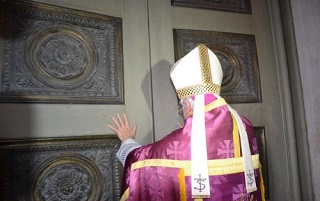 porta-santa-cattedrale-campobasso