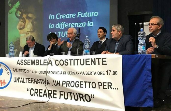 Alcuni membri del movimento Creare Futuro