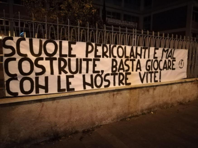 scuole - striscione