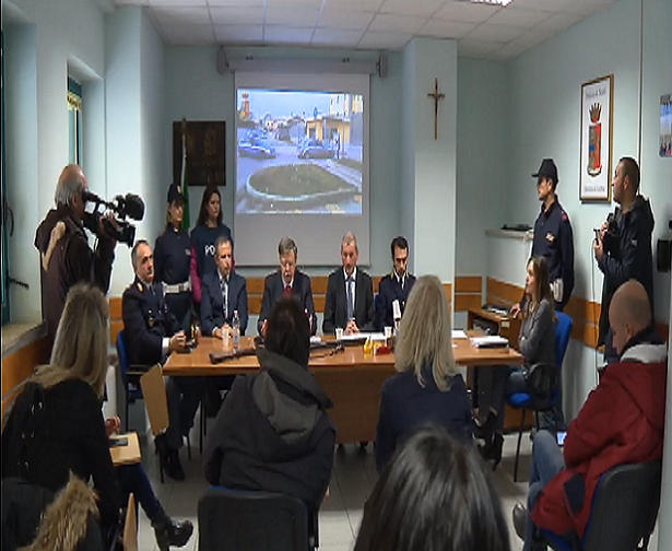 conf stampa questura is