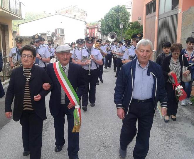 Tobia 105 anni foto Ansa