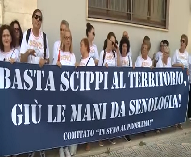 senologia - sit in protesta