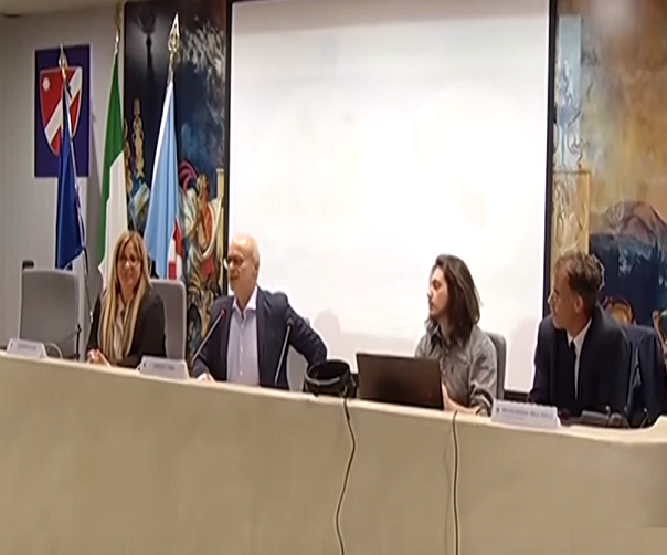 quotidianamente conf. stampa cb