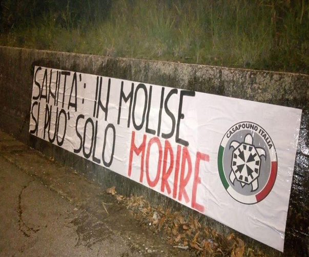 striscione casapound