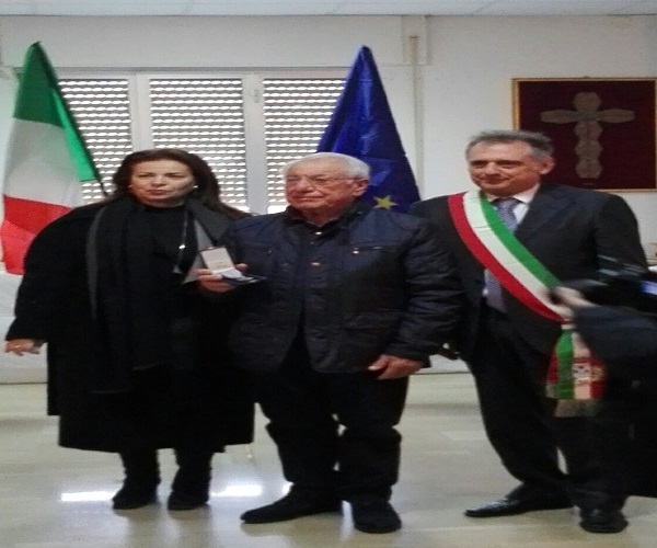 consegna medaglia 1