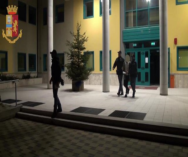polizia foto-fermo