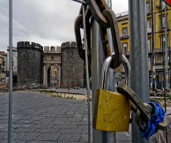 cantiere-porta-capuana-napoli-ansa
