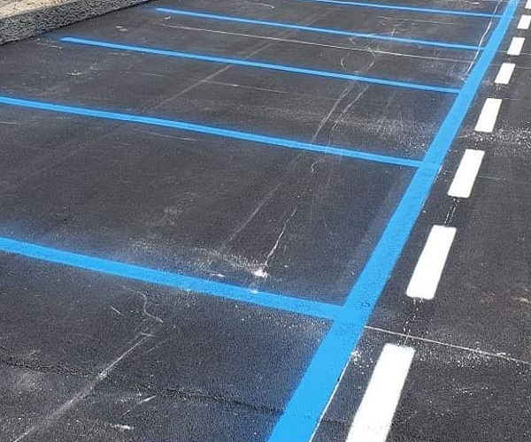 strisce blu
