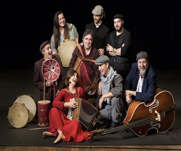 Foto-Ambrogio-Sparagna-e-Orchestra-Popolare-Italiana