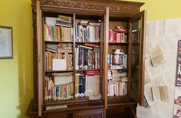 biblioteca 1