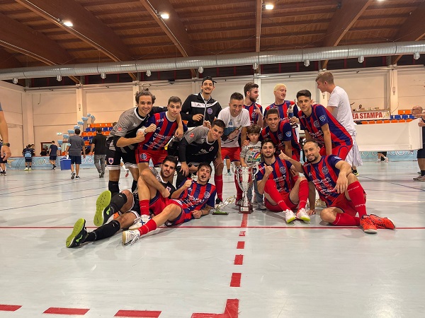 il cln cus molise con il trofeo