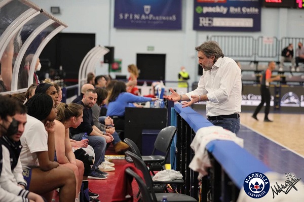 Un time-out di coach Sabatelli