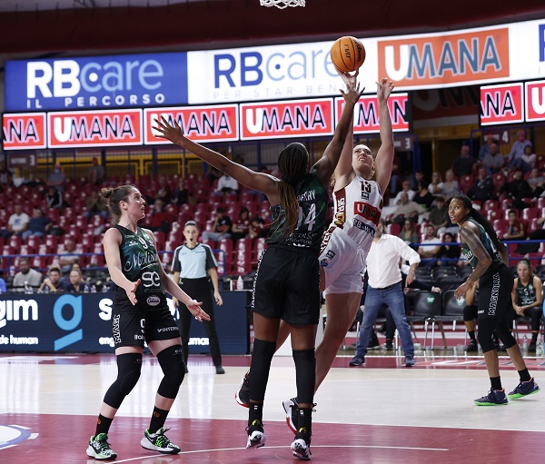 Umana Reyer Venezia vs La Molisana Campobasso