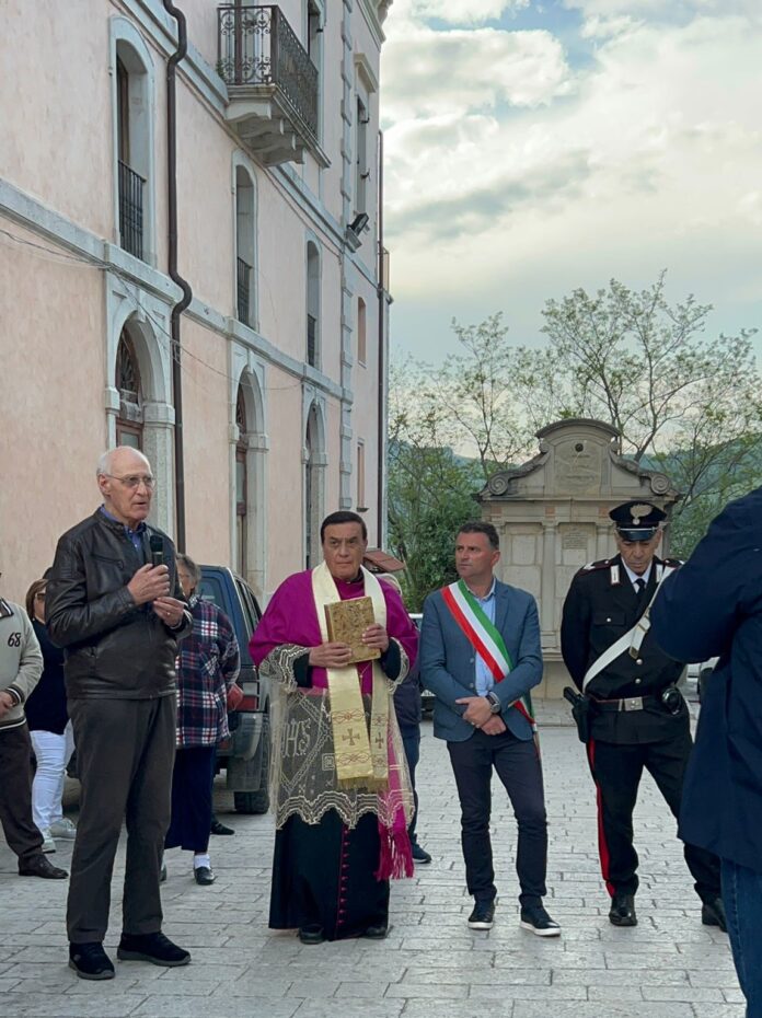 Un particolare della cerimonia