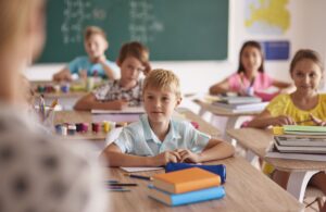 bambini a scuola - scolaresca 