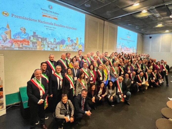 premiazione_sindaci_bandiera arancione