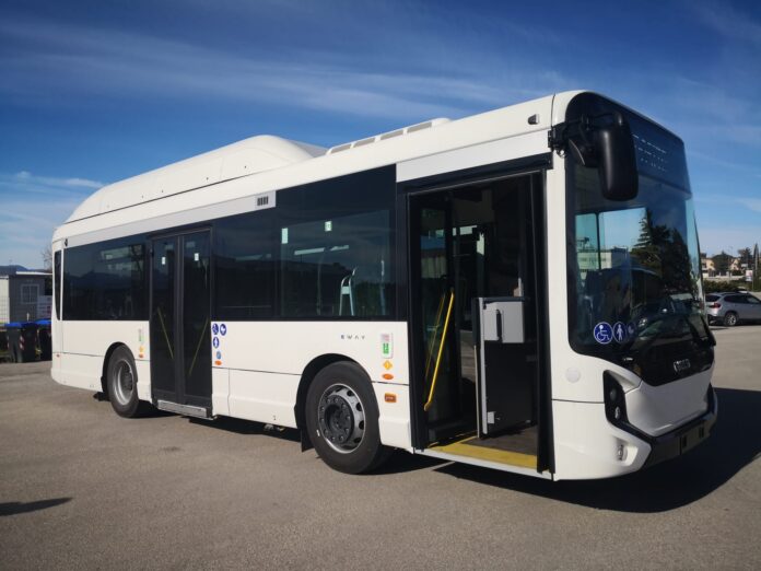 Bus