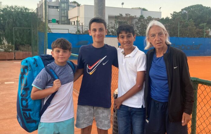 NICHI VENDEMIATI CON TRE GIOCATORI DELL'AT CAMPOBASSO IMPEGNATI SULL TERRA ROSSA DI TRANI