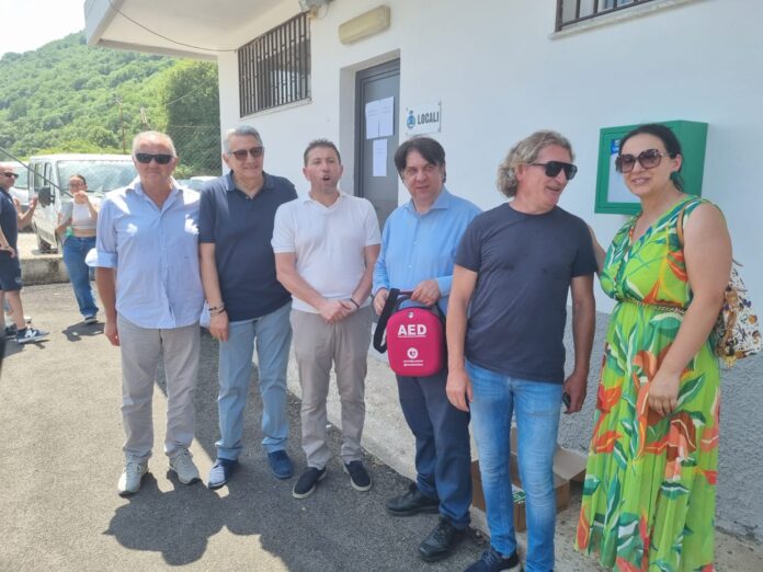 La consegna del defibrillatore