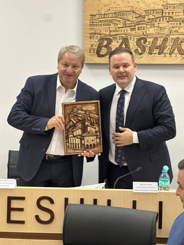 4a1ccaaa-76a8-4ed3-8239-6398983c10c3